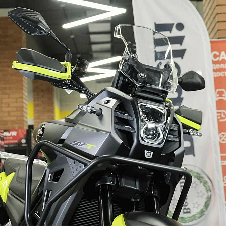 Мотоцикл QJ SVT 650 (черный/желтый) 2026г.